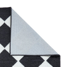 Lyna - Washable Rug - Charcoal/ White