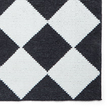 Lyna - Washable Rug - Charcoal/ White